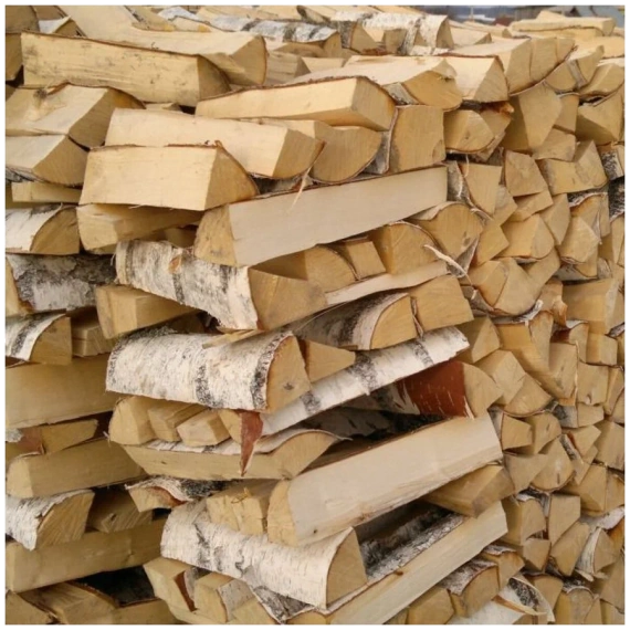 Склад дров компании «Дервяной»